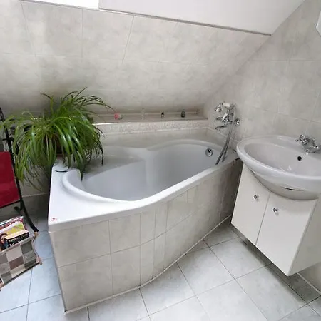 Apartma Star By Jary Habitación en casa particular *